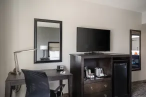 Shangri-La Resort - Room