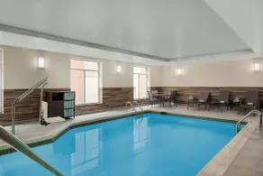 Fairfield Inn & Suites by Marriott Cincinnati Uptown/University Area - Piscine