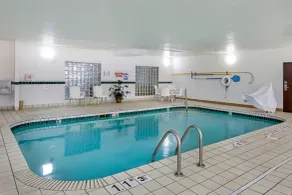 Comfort Suites North Dallas - Piscine