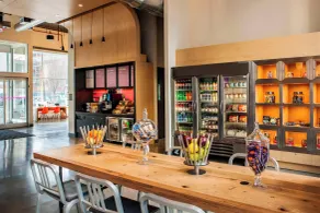 Aloft by Marriott Long Island City-Manhattan View - Restaurant