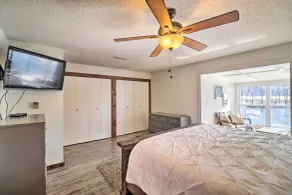 'Fish House' w/ Deck, Fire Pit & River Views - Interior