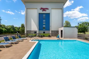 Hampton Inn Philadelphia/Plymouth Meeting - Pool