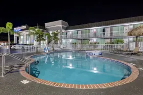 Rodeway Inn New Port Richey - Piscine