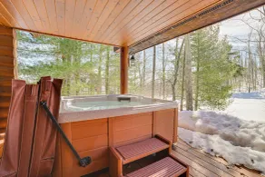 Ski-In, Ski-Out Group Getaway in Harbor Springs! - Innenbereich