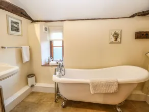 The Barn - Bathroom