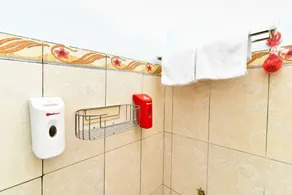RedDoorz Plus @ Singaraja - Bathroom