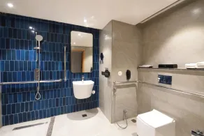 Ramada Encore by Wyndham Rajbagh Srinagar - Badeværelse
