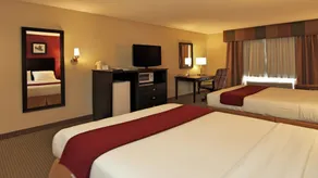 Holiday Inn Express Hotel & Suites Defiance by IHG - Zimmer