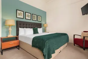 Trenython Manor Resort - Chambre