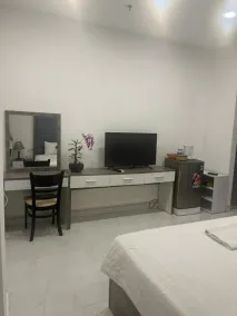 White Diamond Airport Hotel - TSN - Room