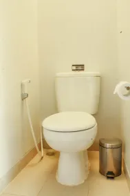 MD 7 Hotel Cirebon - Bathroom