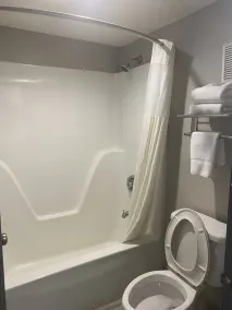 Days Inn by Wyndham Moss Point Pascagoula - Salle de bain