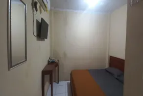 Hotel O 94911 Syariah Anggrek Guest Hous - Habitación