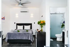 In the Shade Hotel - Coworking - 300Mbit - Adults Only - Room