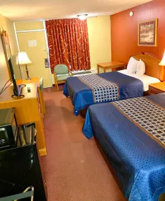 Plaza Inn Springfield - Zimmer
