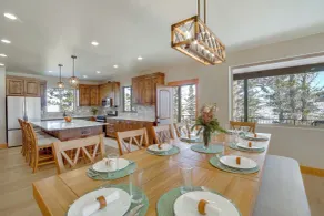 5 Mins to Brian Head Resort: Family Gem w/ Views - Interior