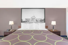 Super 8 by Wyndham Oklahoma City - Chambre
