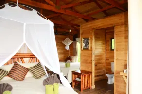 Pezulu Tree House Lodge - Quarto