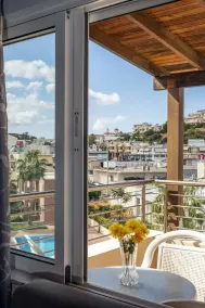 Theos Village Apartments - Zimmer