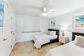 Paradise Beach Club - Oceanfront and Penthouse - Rum