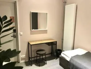 The Yard Hostel - Room