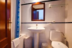 Hotel Atalaya - Bathroom