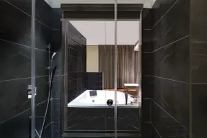 Lemon Tree Hotel, Hisar - Bathroom