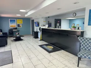 Days Inn by Wyndham Lake City I-10 - Réception