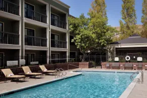 Courtyard San Francisco Larkspur Landing/Marin County - Piscine