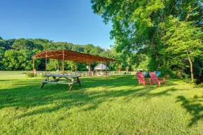 Wren's Nest Cabin: Missouri Ozarks Getaway! - Innvendig