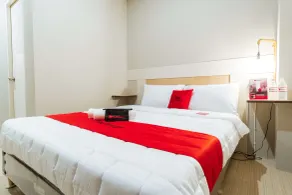 RedDoorz Plus near Osmena Highway 2 - Quarantine Hotel - Chambre
