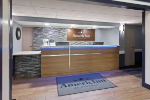 AmericInn by Wyndham North Branch - Lobby