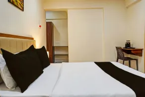 Super Townhouse Hitech City Near Yashoda Hospital - Room