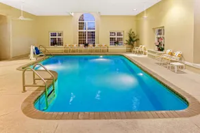 La Quinta by Wyndham Milwaukee Delafield - Pool
