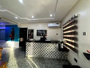 Mountaintop Hotel - Hall