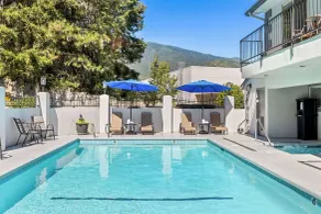 Best Western Inn at the Rogue - Pool