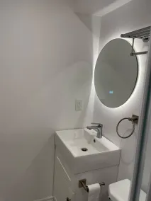 Oshawa Suite Open Kitchen Living Space - Bad