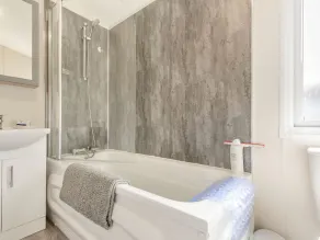 The Cotswold Holiday Lodge - Baño