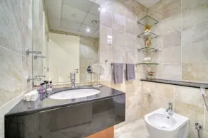 The Marina JBR Skyview Penthouse - Bathroom