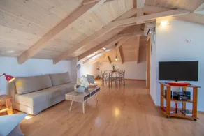 Anemelia Retreat - Explore & Recharge - Quarto