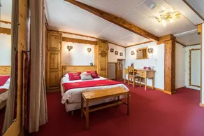 Hôtel Le Grand Truc - Habitación