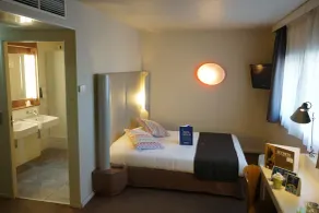 Campanile Paris CDG Airport Villepinte - Chambre