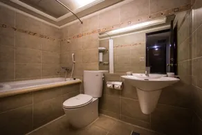 Chiayi King Hotel - Baño