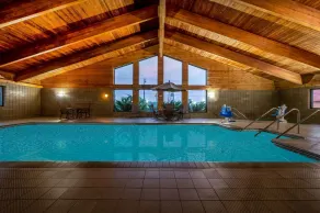 AmericInn by Wyndham Eau Claire - Piscine