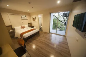 NS Royal Hotel - Zimmer