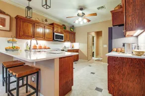Hikes, Tee Times & Lake Days! Bella Vista Getaway - Interior