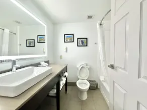 Comfort Inn & Suites Calhoun South - Salle de bain
