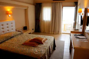 Azka Hotel - Habitación