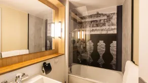 Campanile PRIME - Paris Levallois-Perret - Bathroom