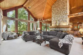 Galena Getaway w/ Hot Tub, Home Theater & More! - Interior